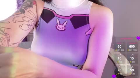  P E A C H   online show from 03.05.25