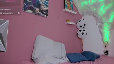Peach  online show from 06.25.26