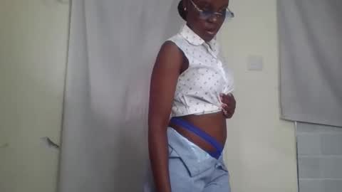 Snapshot of peach_melbah chatting on 02.26.26 peach_melbah online show from 02.26.26