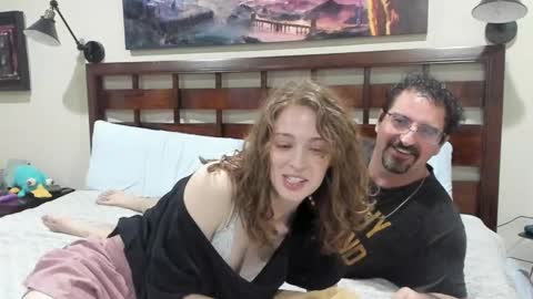 Peaches  Cupcake Rachel and Bryce online show from 09.27.25