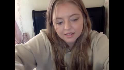 Snapshot of peachritual chatting on 09.14.25 PeachRitual online show from 09.14.25