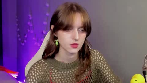 Snapshot of peachymaybe chatting on 09.24.25 Peachy not a bb baby love or something Please call me Peachy online show from 09.24.25