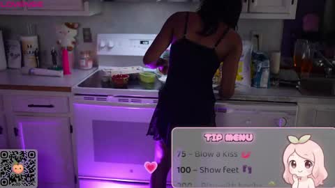 Snapshot of peachypeachgirl chatting on 05.15.26 peachypeachgirl online show from 05.15.26