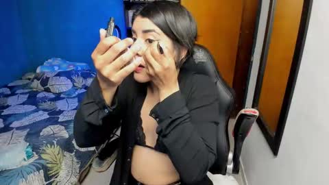 Tangerine Penaut online show from 09.23.25