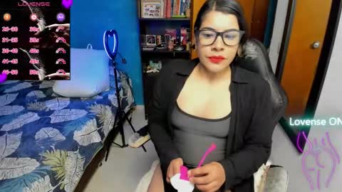 Tangerine Penaut online show from 10.15.25