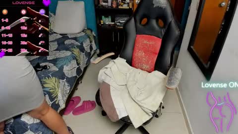 Tangerine Penaut online show from 11.18.25