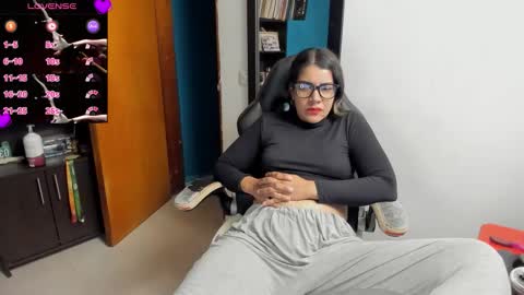 Tangerine Penaut online show from 11.21.25