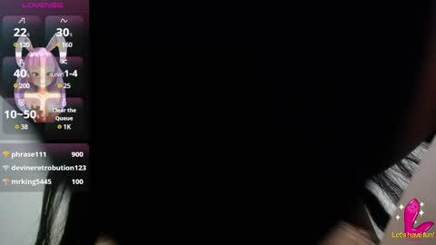 Snapshot of pearl_3 chatting on 01.11.25 Pearl online show from 01.11.25