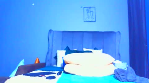 Snapshot of pearlblu38 chatting on 04.20.26 Pearl online show from 04.20.26
