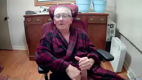 peepingmale online show from 12.10.24