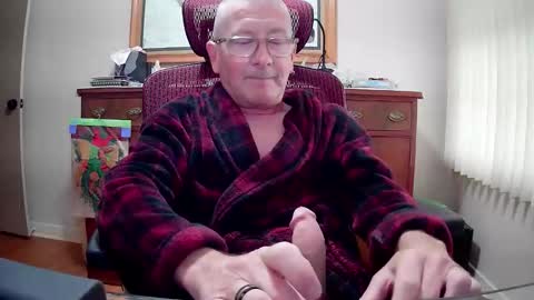 peepingmale online show from 12.14.25