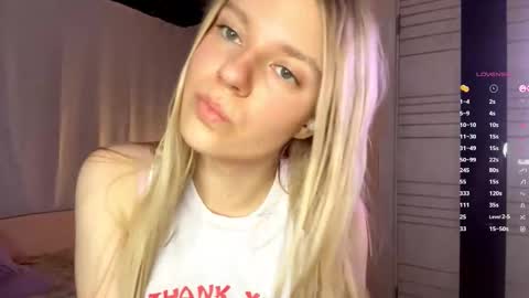 Snapshot of peggymeggy chatting on 10.26.25 Mary online show from 10.26.25