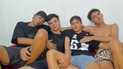 Snapshot of pelusos_mens chatting on 07.23.26 CAIN-19 ALLEN-18 RONALD-18 AUSTIN-18 MOD DANTE online show from 07.23.26