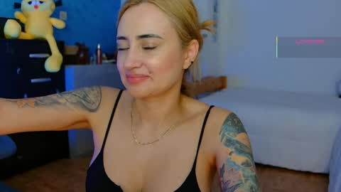 Hi Im Penelope  better vibrations  1111 online show from 05.27.26