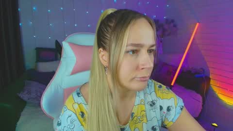 Dia  online show from 01.16.25