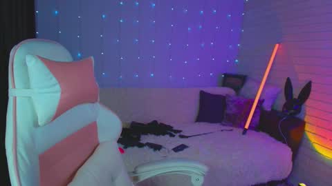 Dia  online show from 03.12.25