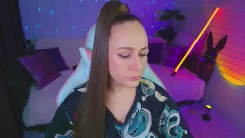 Dia  online show from 11.15.25