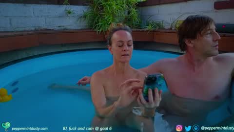 Snapshot of peppermintdusty chatting on 01.01.25 Peppermint and Dusty online show from 01.01.25