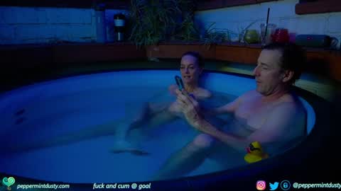 Snapshot of peppermintdusty chatting on 01.01.25 Peppermint and Dusty online show from 01.01.25