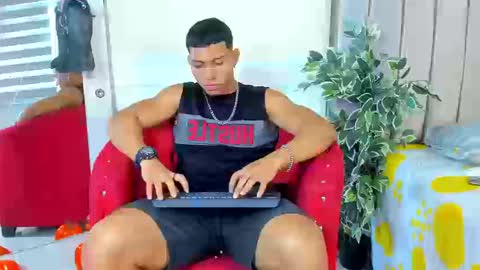 Snapshot of percy_god chatting on 09.25.25 percy_god online show from 09.25.25