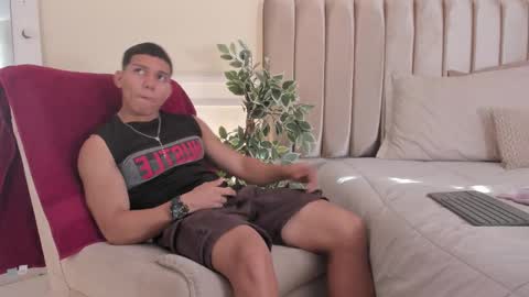 Snapshot of percy_god chatting on 11.23.25 percy_god online show from 11.23.25