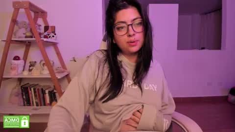 Sarah Ana Banana online show from 02.24.25