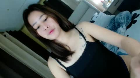 Snapshot of perfect_suckerqueen69 chatting on 05.24.26 Sweet Gwen online show from 05.24.26