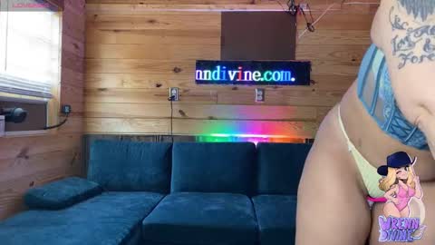 Wrenn Divine online show from 01.23.25