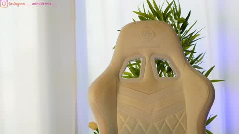 Dee online show from 03.07.25