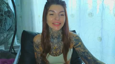 Snapshot of perfecttbaby77n chatting on 06.25.26 Anna online show from 06.25.26
