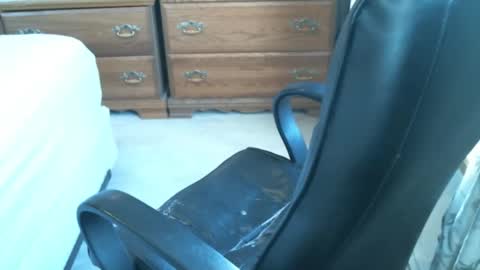 perkymalenipples online show from 10.18.25