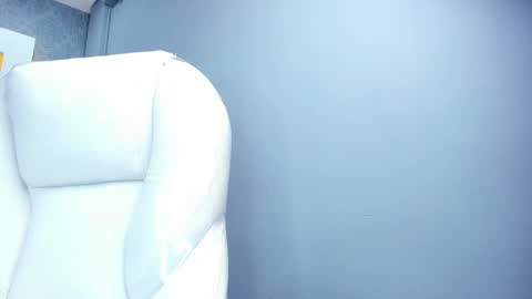 Snapshot of perlaevansx chatting on 09.18.25 PERLA online show from 09.18.25