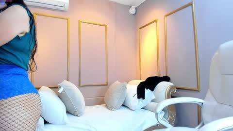 PerlaPreciosa online show from 02.08.25