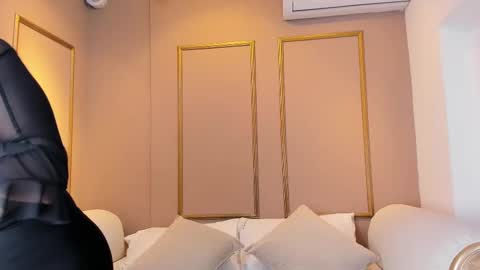 PerlaPreciosa online show from 09.23.25