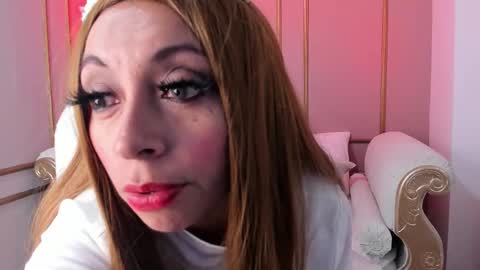 PerlaPreciosa online show from 12.16.25