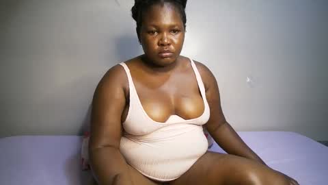 Snapshot of perpetual_doll chatting on 09.17.25 perpetual_doll online show from 09.17.25