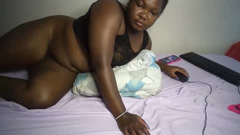 Snapshot of perpetual_doll chatting on 11.15.25 perpetual_doll online show from 11.15.25