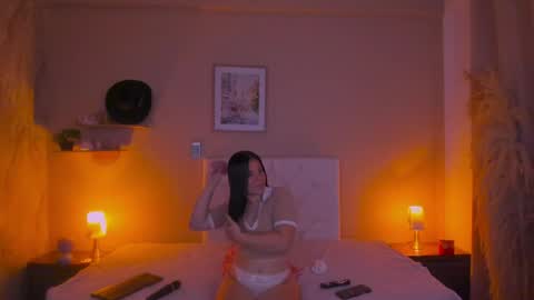 Marie online show from 04.17.26