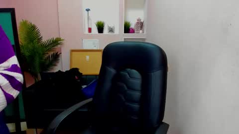 horror flying on the wings of the night.... online show from 11.30.25