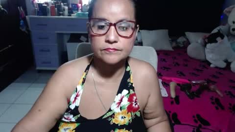 Snapshot of pervert_mommy_x chatting on 07.19.26 SAMY online show from 07.19.26