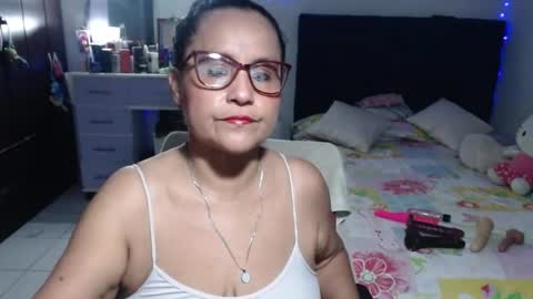 Snapshot of pervert_mommy_x chatting on 07.20.26 SAMY online show from 07.20.26