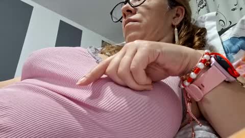 Lisa -  online show from 03.05.25