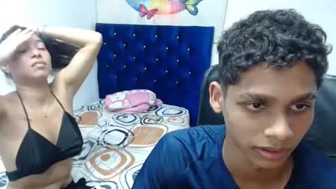 Peter and Shopia online show from 02.05.25