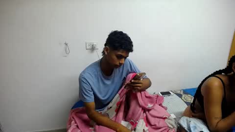 Peter and Shopia online show from 03.12.25