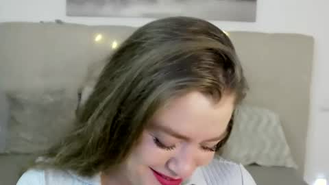 Snapshot of petersemily chatting on 12.01.24 Peters Emily online show from 12.01.24