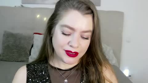 Snapshot of petersemily chatting on 12.08.24 Peters Emily online show from 12.08.24