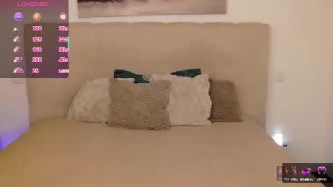 Snapshot of petersemily chatting on 09.09.25 Peters Emily online show from 09.09.25