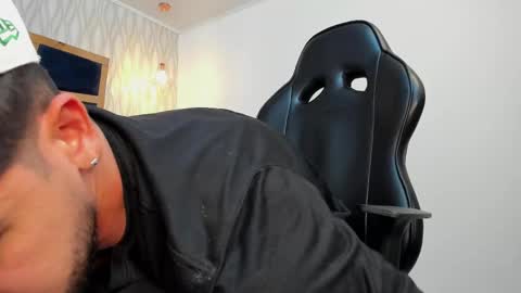 Snapshot of petesevans_1 chatting on 02.22.25 PETES EVANS new account online show from 02.22.25