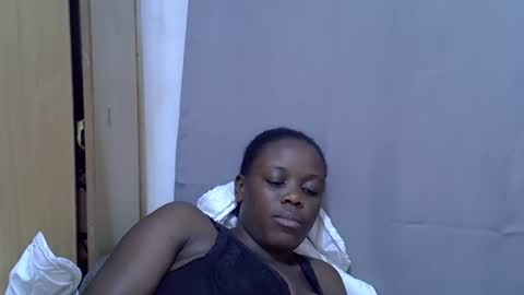 petite_melan online show from 09.15.25