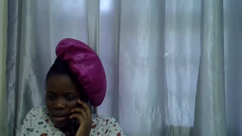 petite_melan online show from 10.21.25